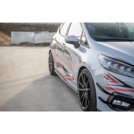 Накладки сплиттеры на пороги Вар2 на Ford Fiesta VIII ST